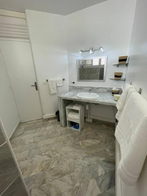 Appart Adorable Proche De La Baie Orientale, Idolem Residence Unite 2 - 57 Rue Du Mont Vernon 1 كول دي ساك المظهر الخارجي الصورة